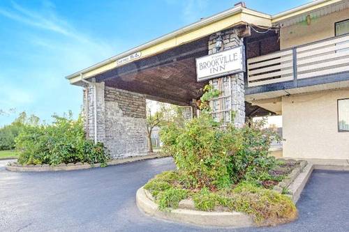 Brookville Inn OYO Dayton International Airport
