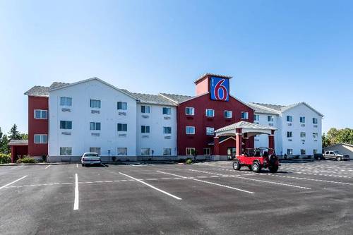 Motel 6