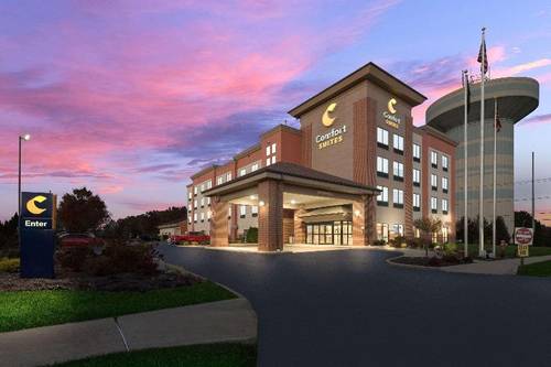 Comfort Suites East Broad at 270