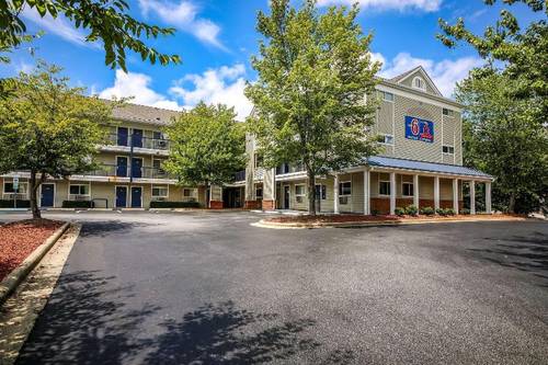 Motel 6 Greensboro, NC - I-40