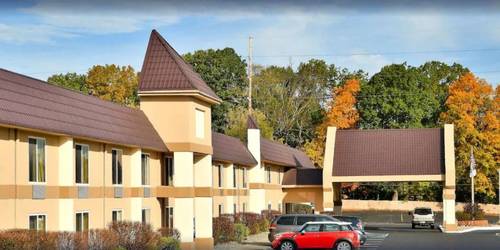 Country Inn & Suites by Radisson Battle Creek MI