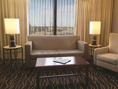 Hilton Kansas City Airport