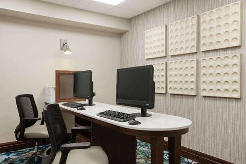 Homewood Suites by Hilton Kansas City-Airport