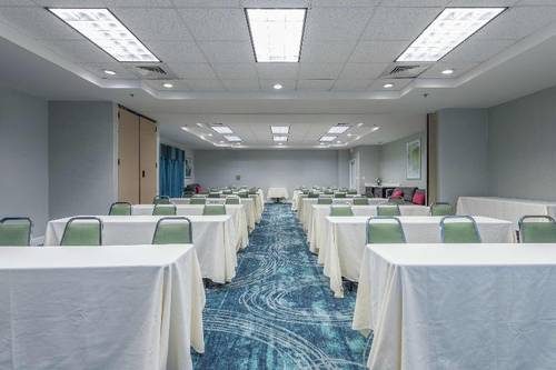 Hampton Inn Tampa-Veterans Expwy (Airport North)
