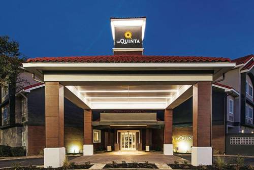 La Quinta Inn & Suites Wyndham Austin Near Domain