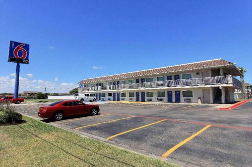 Motel 6-Corpus Christi East / N. Padre