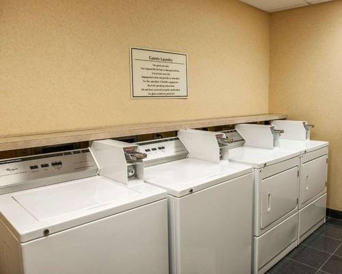 Comfort Suites near Indianapolis Airport