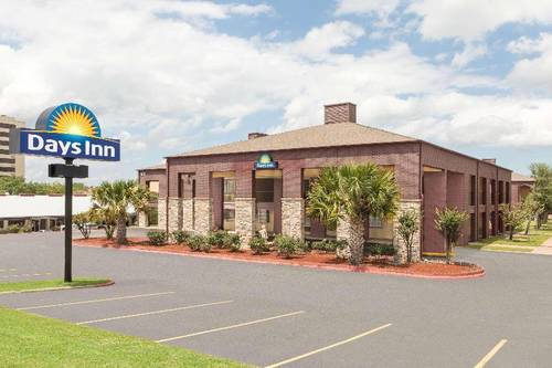 Days Inn by Wyndham College Station University Dr
