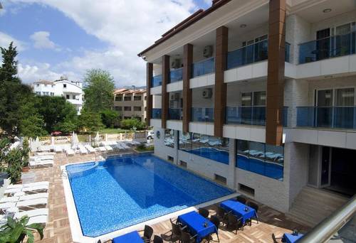 Supreme Boutique Hotel