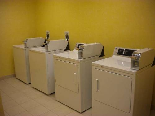 Hampton Inn & Suites Cincinnati Uptown University