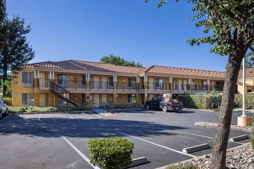 Best Western Plus Dixon Davis