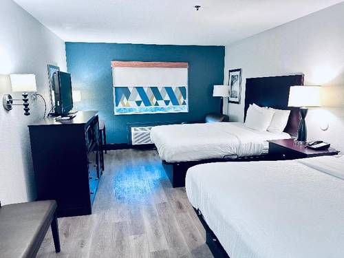 Baymont by Wyndham Ardmore I-35