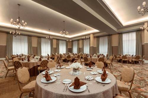 Embassy Suites Savannah