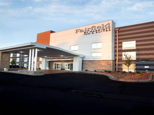 Comfort Inn & Suites Airport and Expo