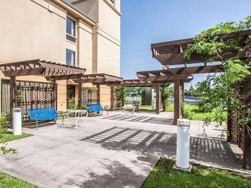Sleep Inn & Suites University Area