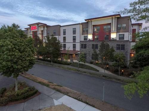 Hampton Inn and Suites Dupont, WA