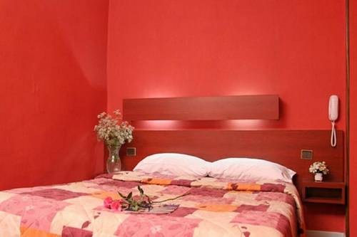 Hotel Camelia International