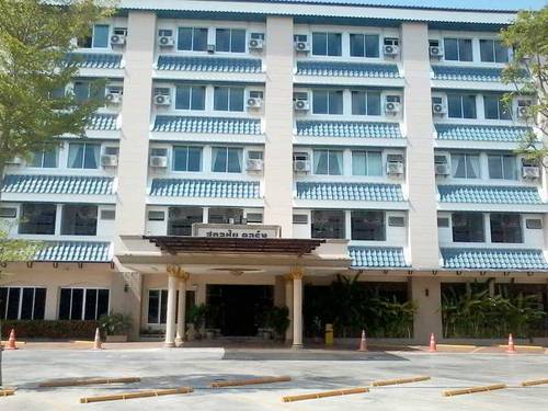 Sakulchaiplace Hotel