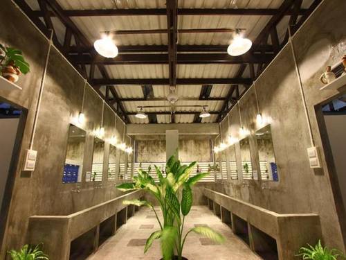 Pak Up Hostel