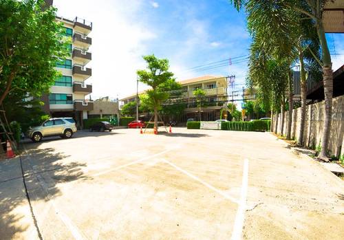 Initial HuaHin