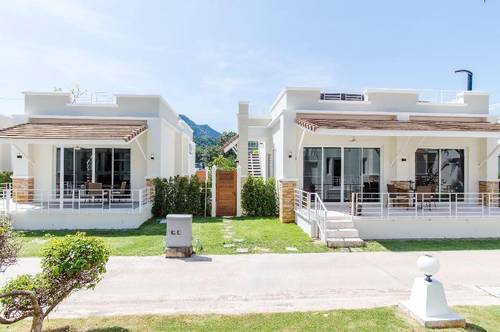 Oriental Beach Pearl Resort