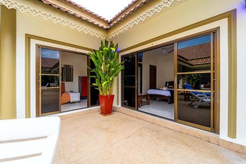 Siam Court Bang Saray