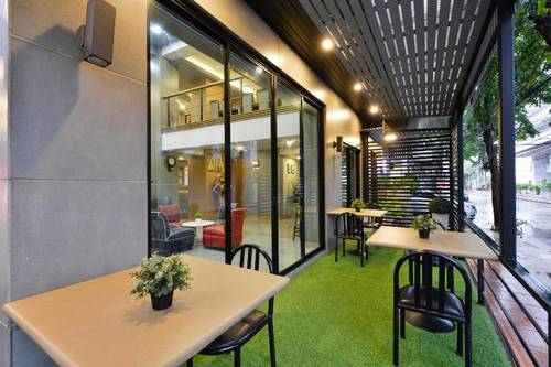Get Sleep Bangkok Surawongse (La Residence)