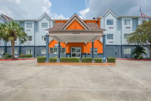Trident Inn & Suites