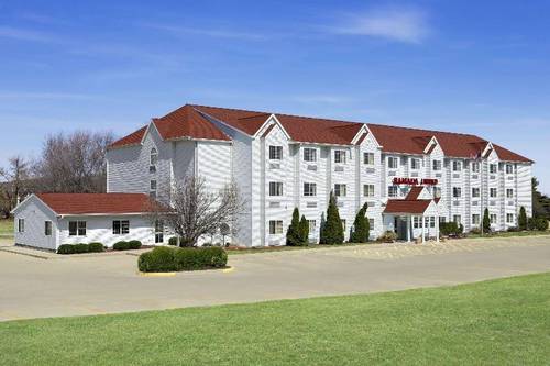 Ramada Limited & Suites Bloomington