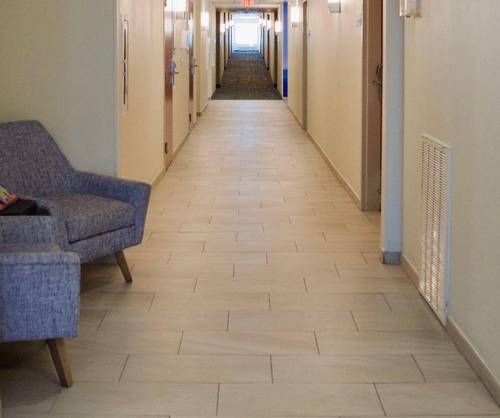 Holiday Inn Express & Suites College Station