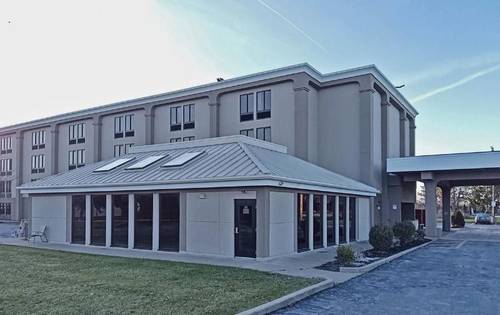 Country Inn & Suites by Radisson Canton near Hall