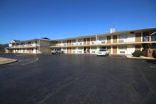 Royal Inn & Suites