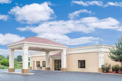 Super 8 by Wyndham Danville PA