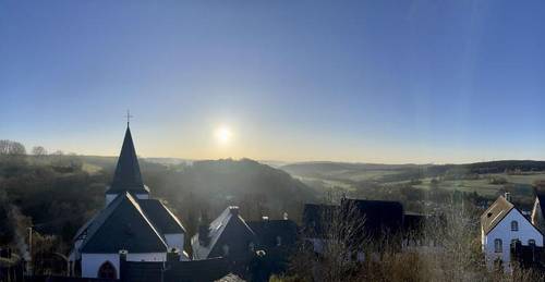 Burghaus & Villa Kronenburg