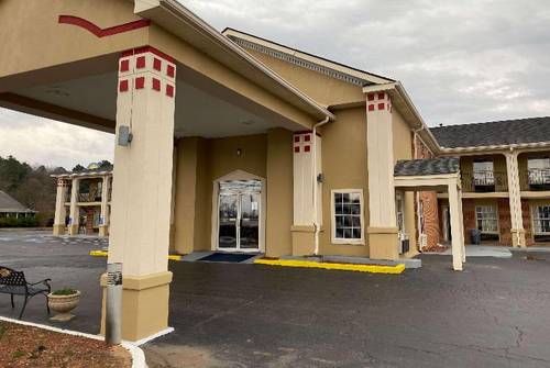 Super 8 by Wyndham Covington