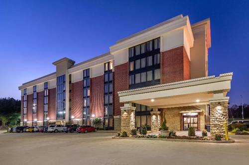 Drury Inn & Suites Airport Atlanta