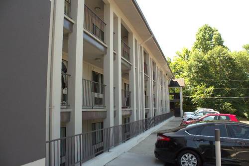 University Inn At Emory
