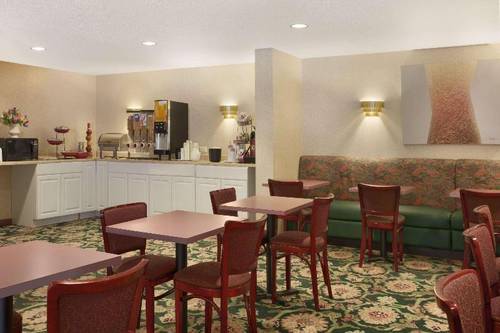 Ramada by Wyndham Hazleton