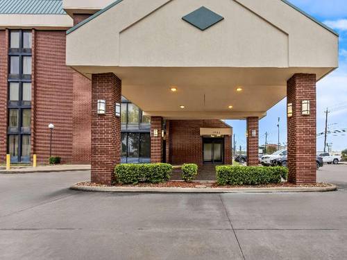 Sonesta Essential Houston Hobby Airport