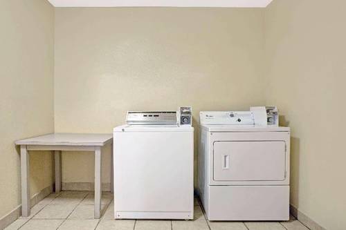 Microtel Inn & Suites by Wyndham Houston