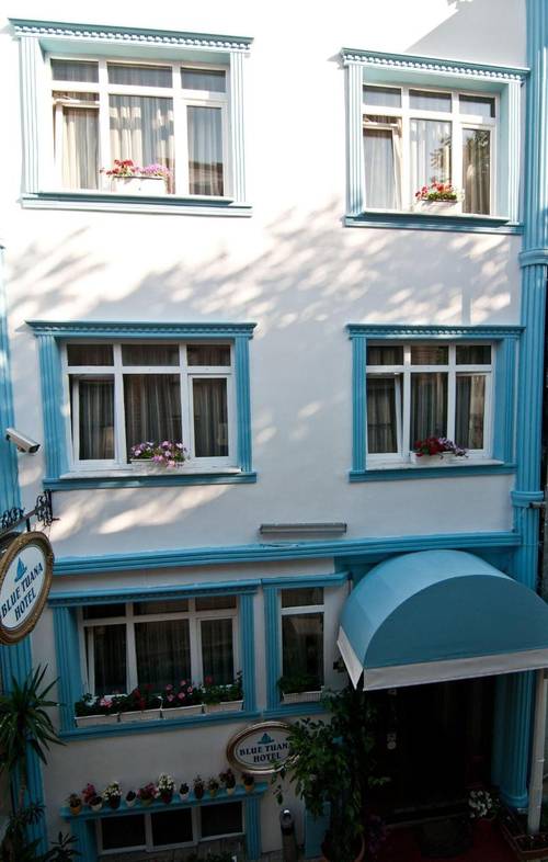 Blue Tuana Hotel