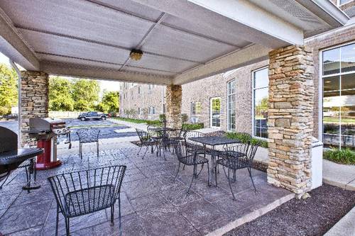 Candlewood Suites Indianapolis Airport
