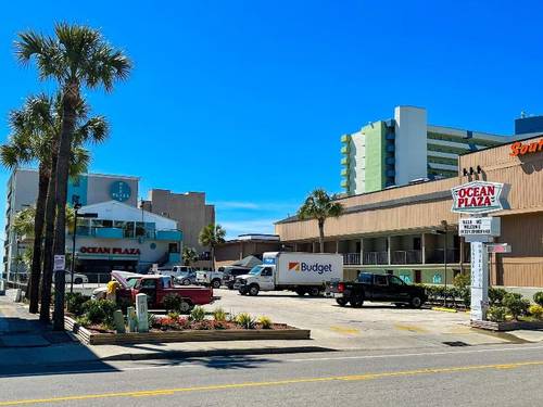 Ocean Plaza