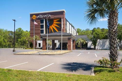 La Quinta Inn & Suites by Wyndham Myrtle Beach