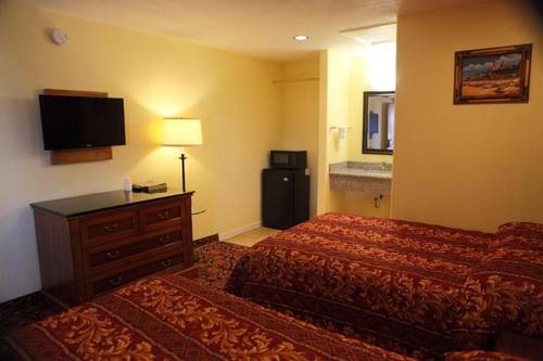 Bay Breeze Inn