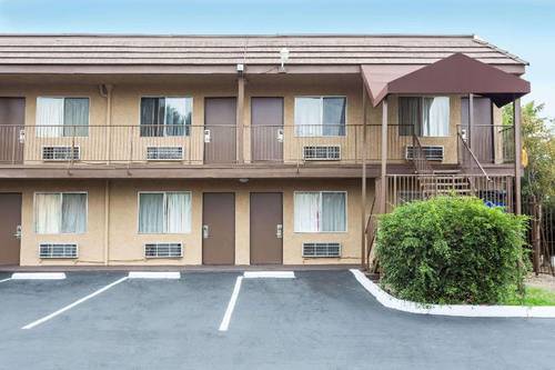 Days Inn by Wyndham San Bernardino Casino