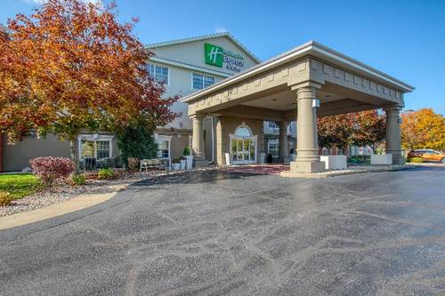 Holiday Inn Express Hotel & Suites Oshkosh Statero