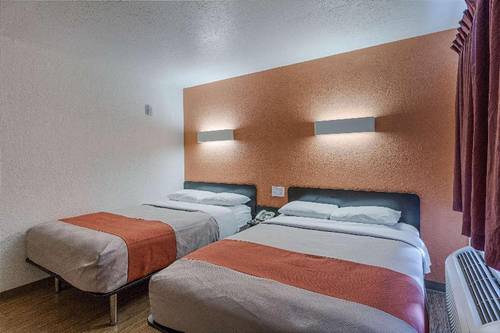 Motel 6 Oshkosh