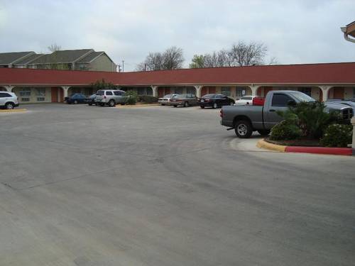 Winnquest Inn