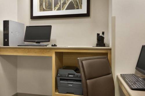 Country Inn & Suites by Radisson, Richmond West at